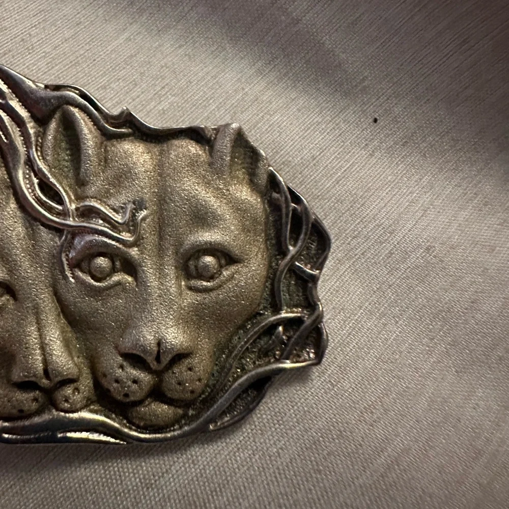 Vintage Silver Brooch - Woman face & two cougar faces, rare & unusual - Picture 3 of 6